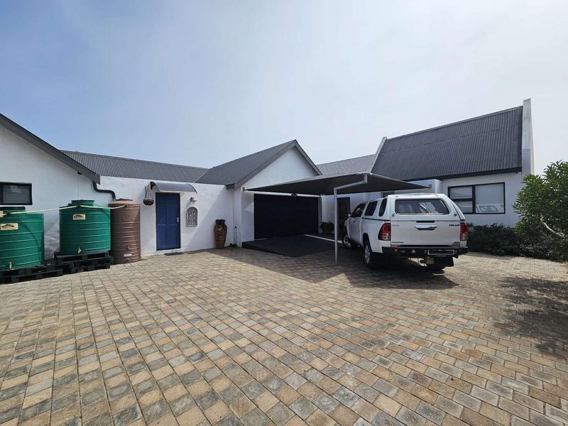 4 Bedroom Property for Sale in Duyker Eiland Western Cape
